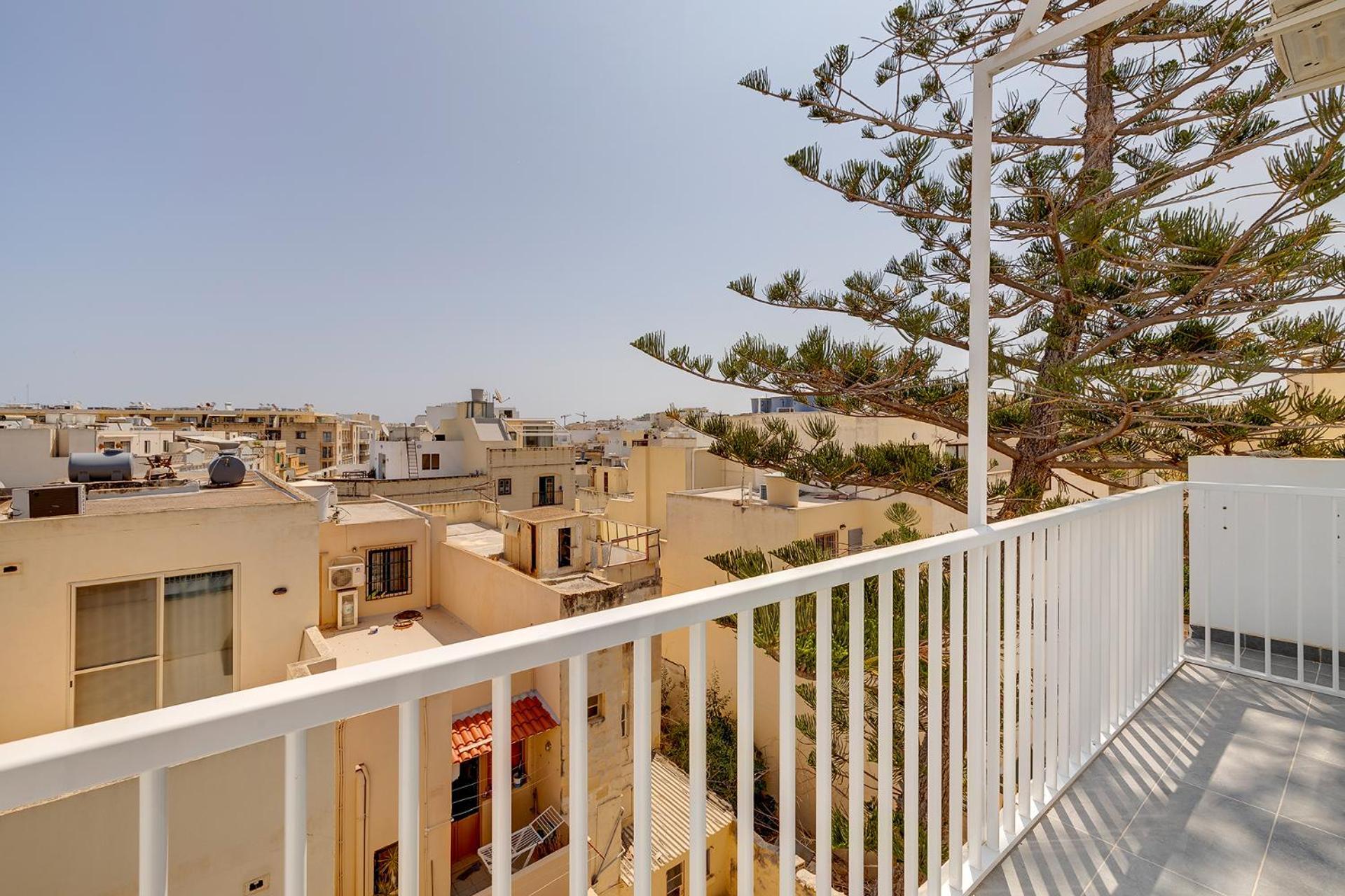 Stunning 2Br Holiday Penthouse In Central سليمة المظهر الخارجي الصورة