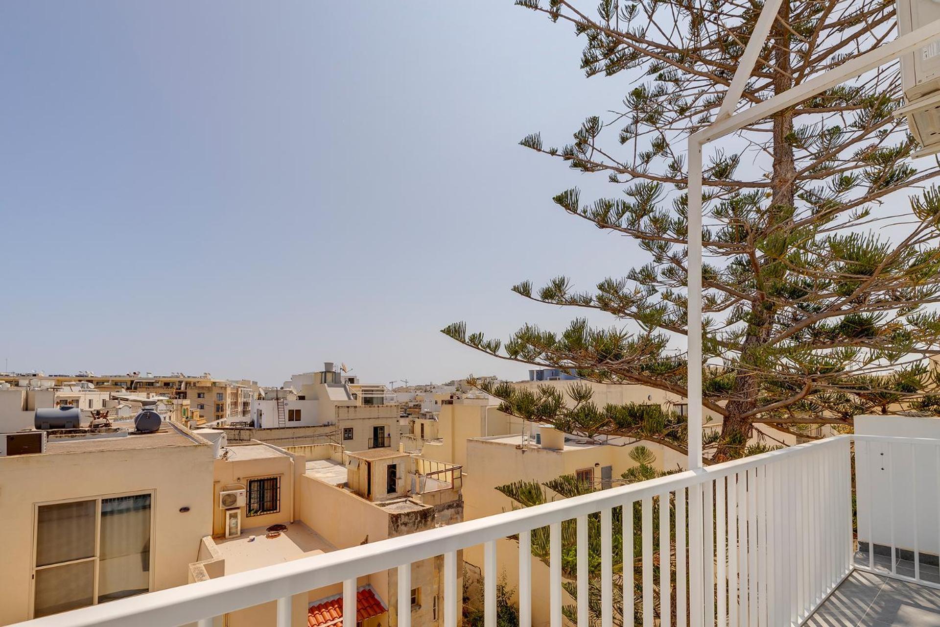 Stunning 2Br Holiday Penthouse In Central سليمة المظهر الخارجي الصورة